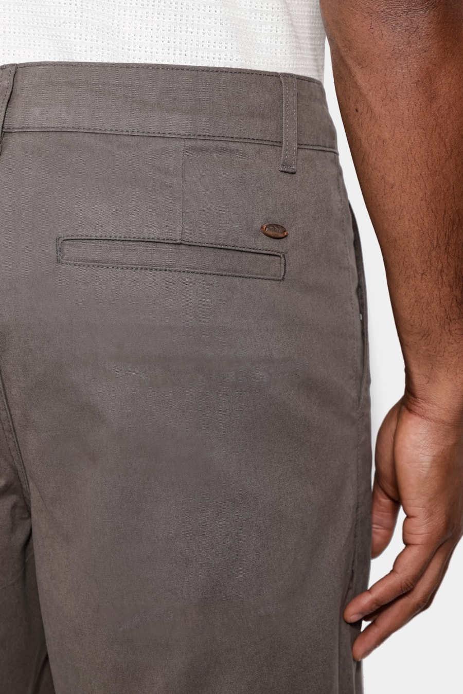 Bermuda Chino Black Friday Out (Pa) Verde Militar — foto 4 de 6