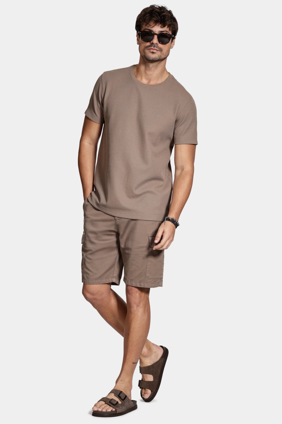 Bermuda Chino Cargo Color Charuto — foto 2 de 6