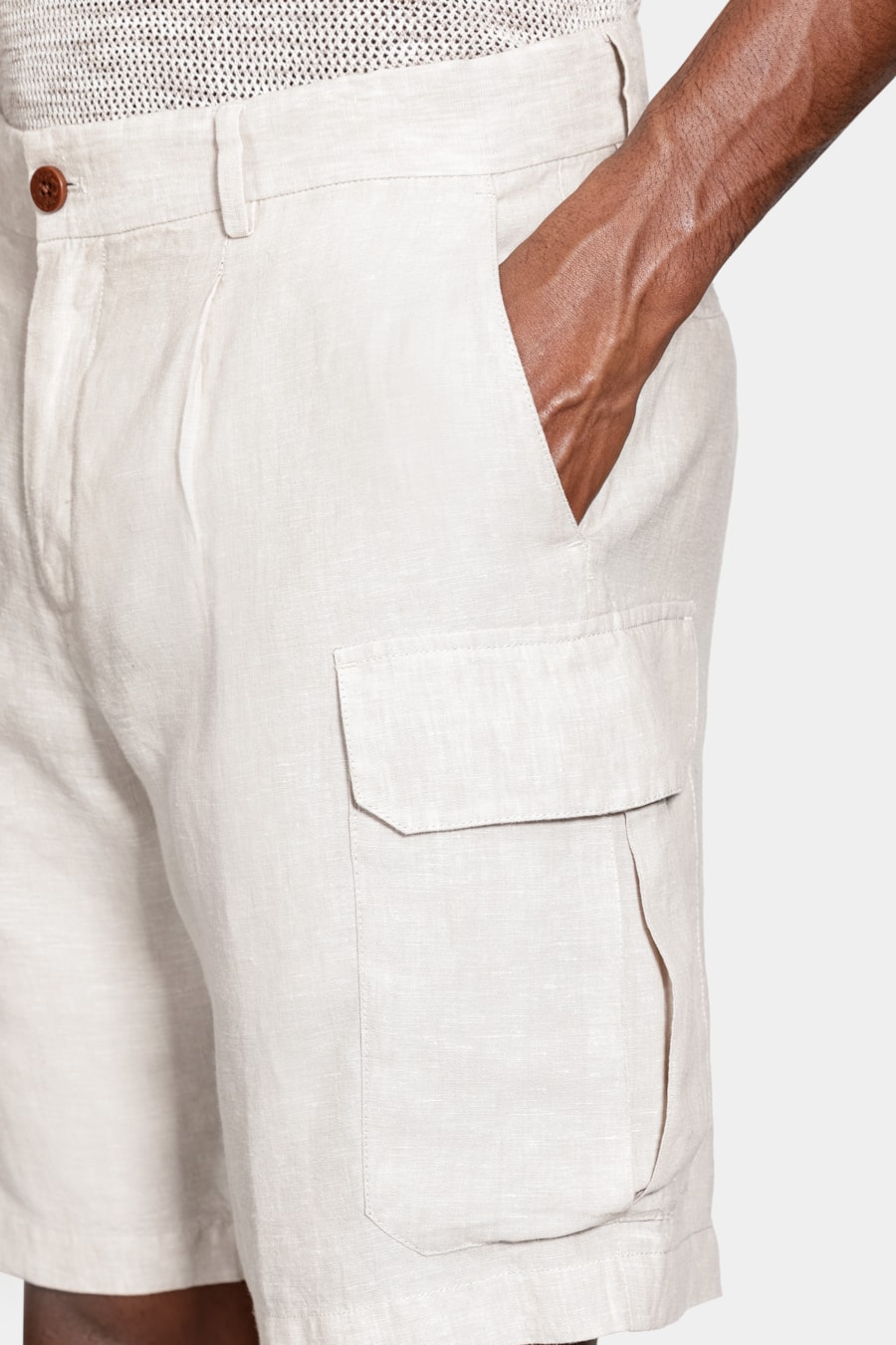 Bermuda Chino Cargo Linho Areia — foto 3 de 6