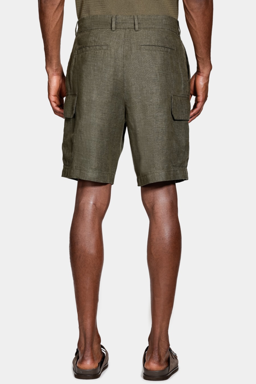 Bermuda Chino Cargo Linho Verde Militar — foto 5 de 7
