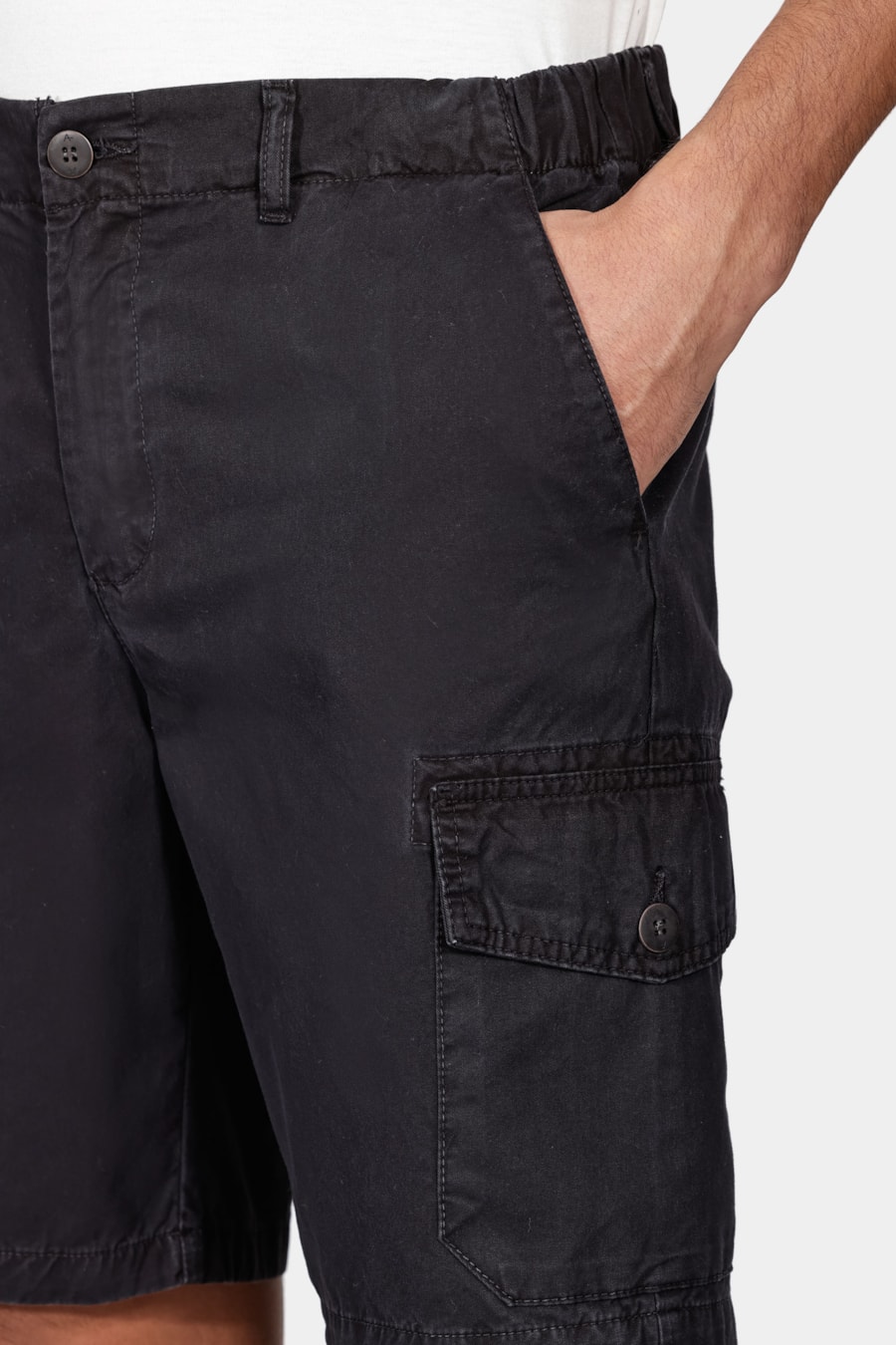 Bermuda Chino Cargo Preto — foto 3 de 6
