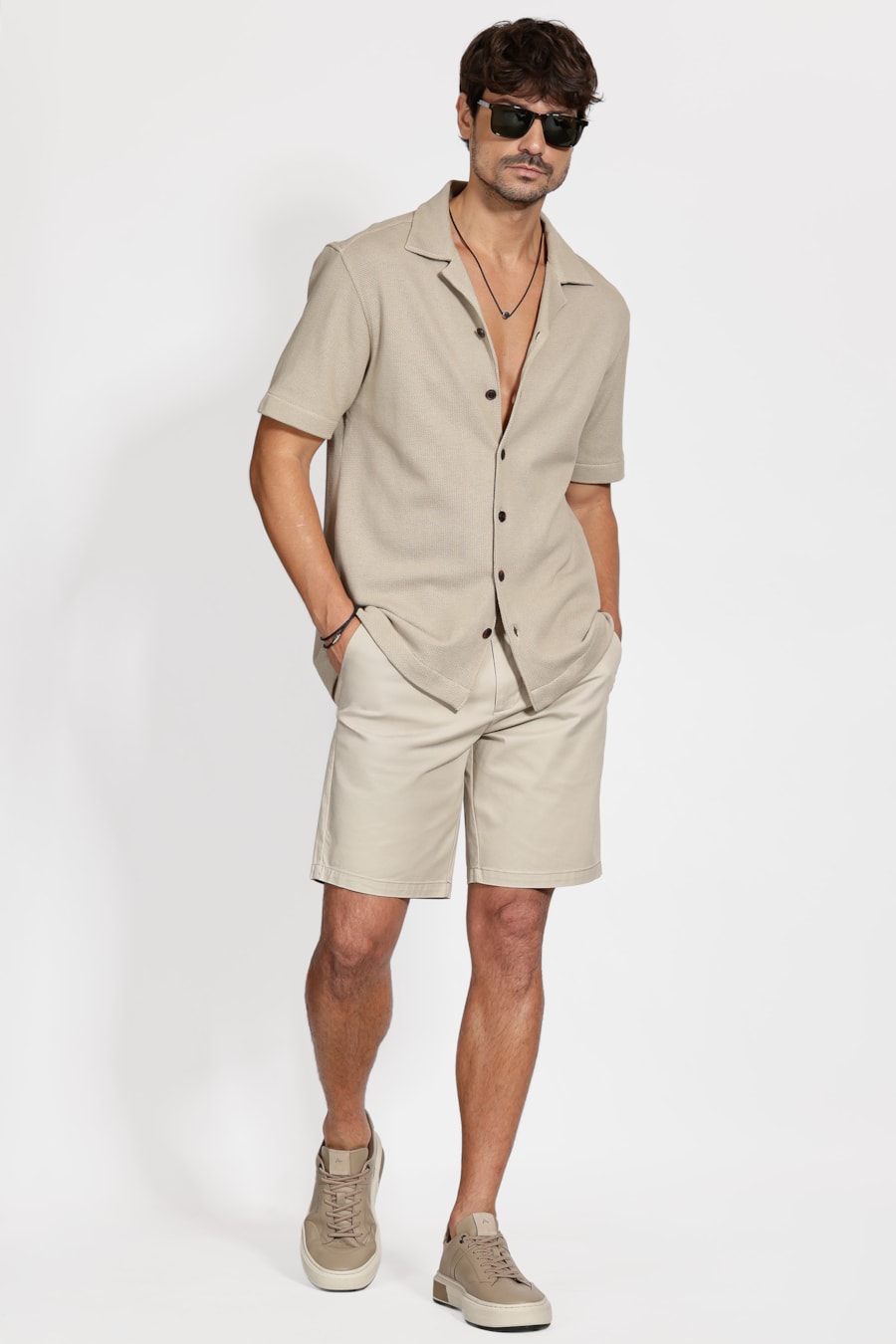 Bermuda Chino Casual em Sarja Palha 117 — foto 2 de 6
