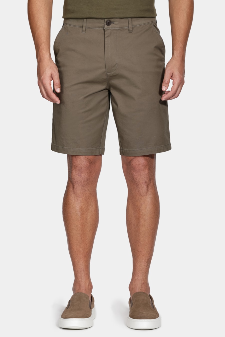 Bermuda Chino Casual em Sarja Verde Militar — foto 1 de 6