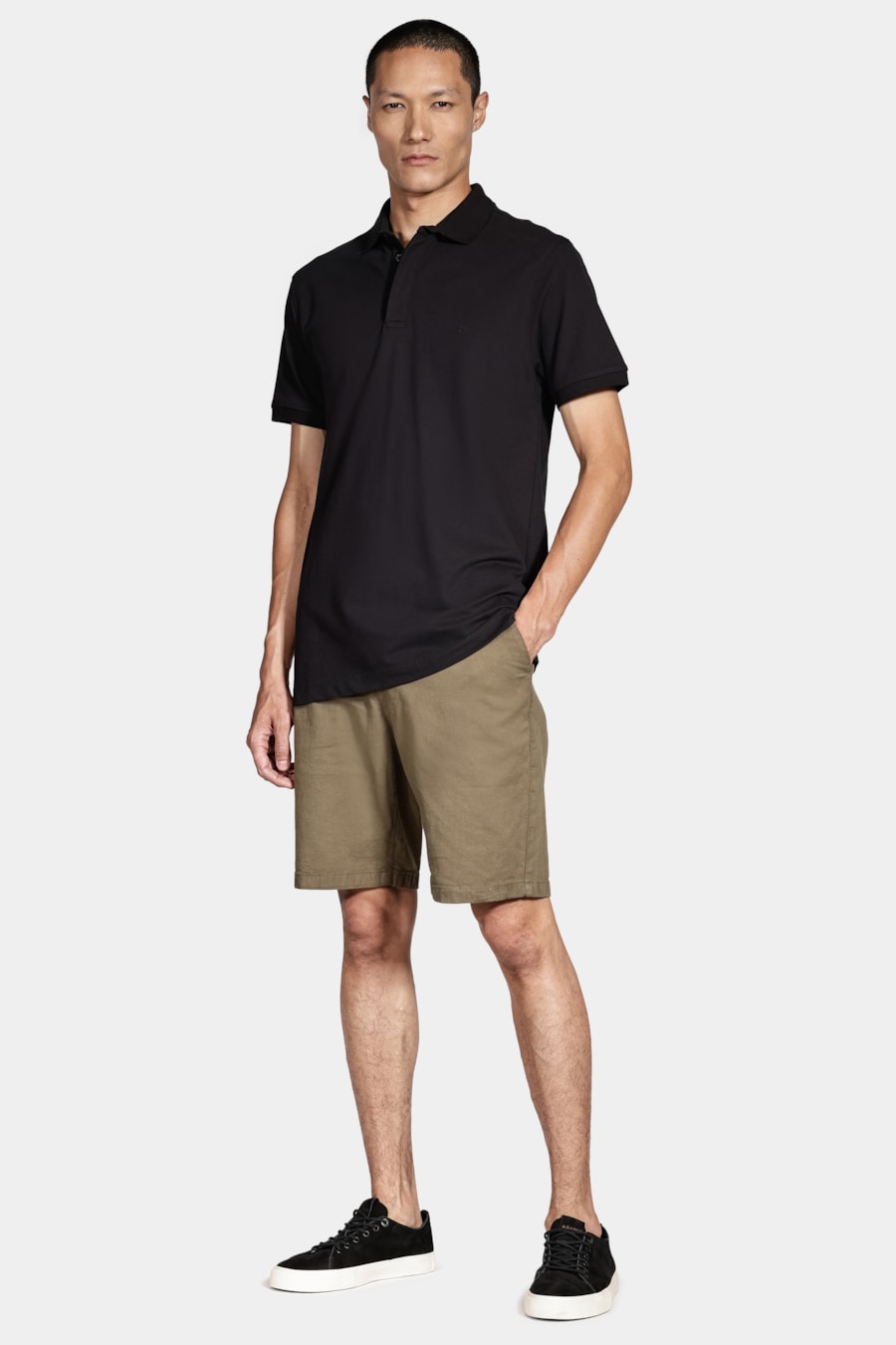 Bermuda Chino Clássica Canvas Verde Militar — foto 2 de 5