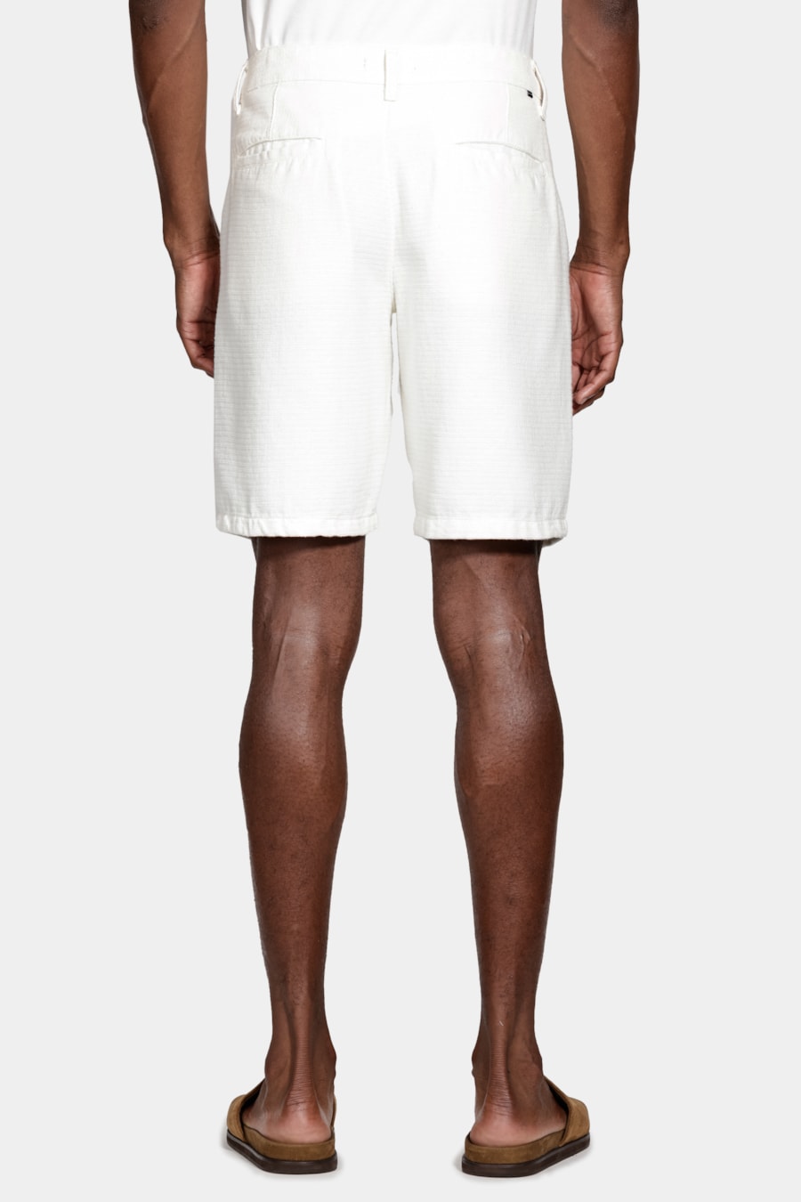 Bermuda Chino Classica Maquinetada Off White — foto 5 de 6