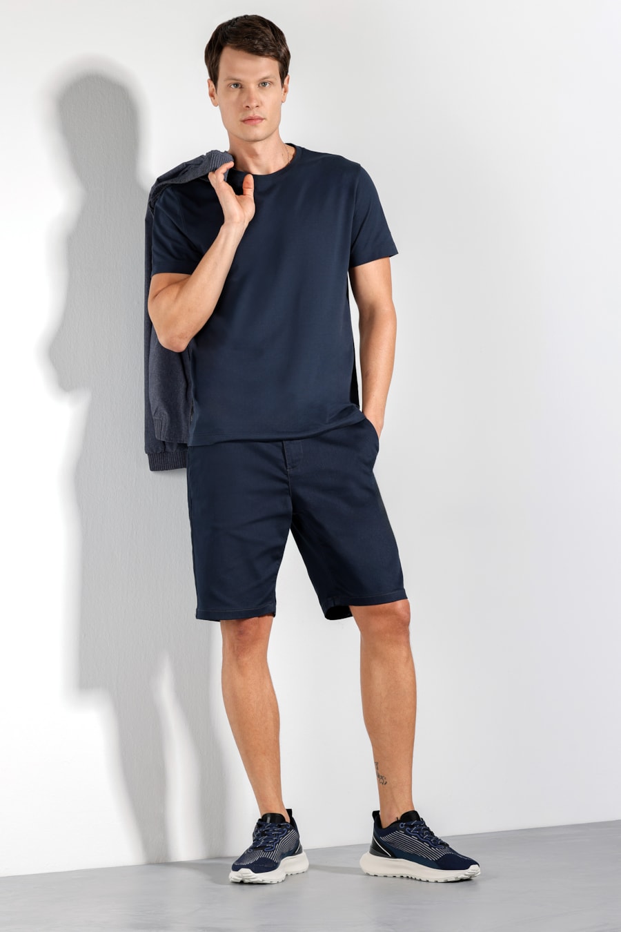 Bermuda Chino Color Antiodor Marinho — foto 2 de 6