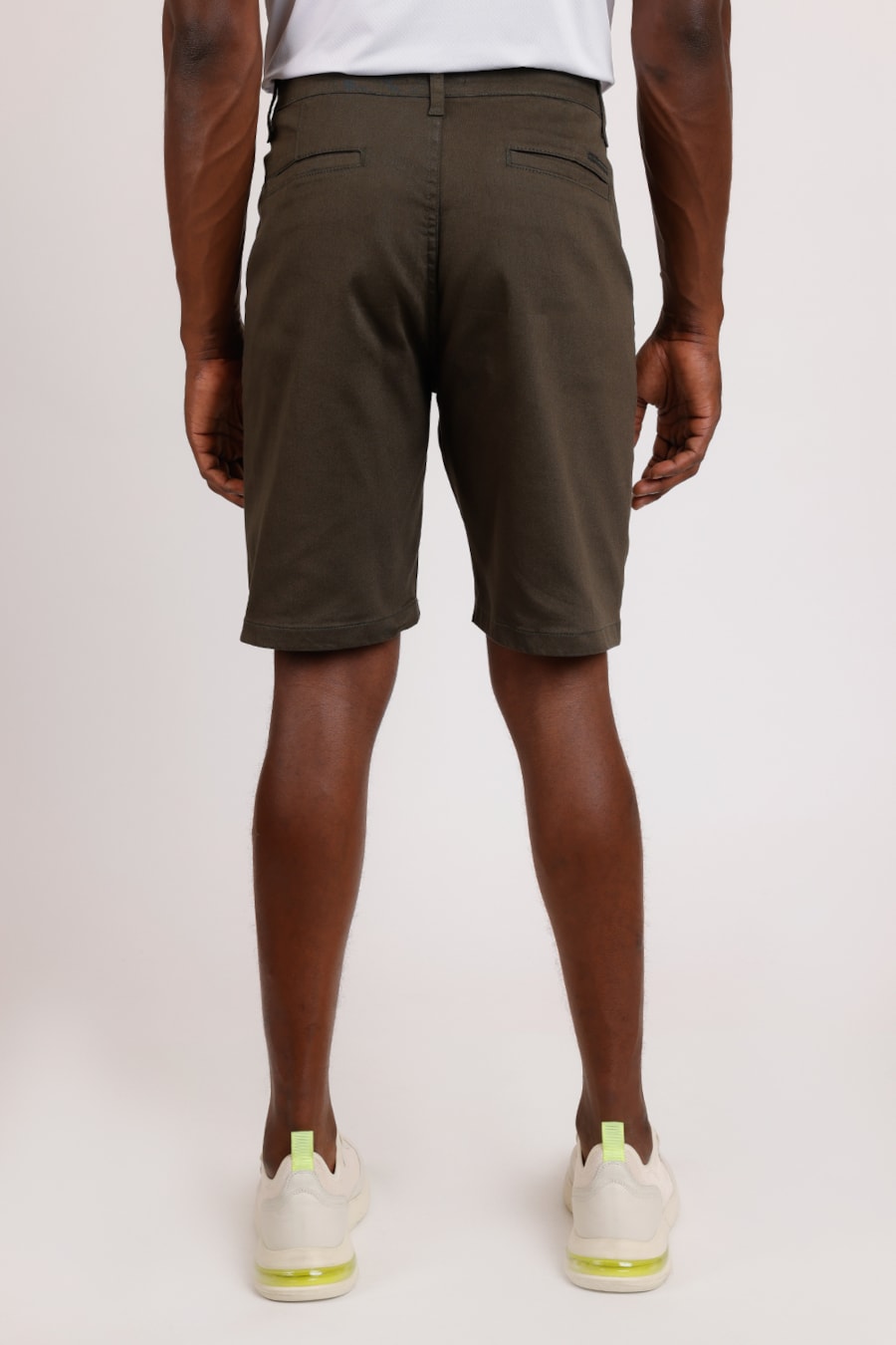 Bermuda Chino Color Antiodor Verde Militar — foto 5 de 5