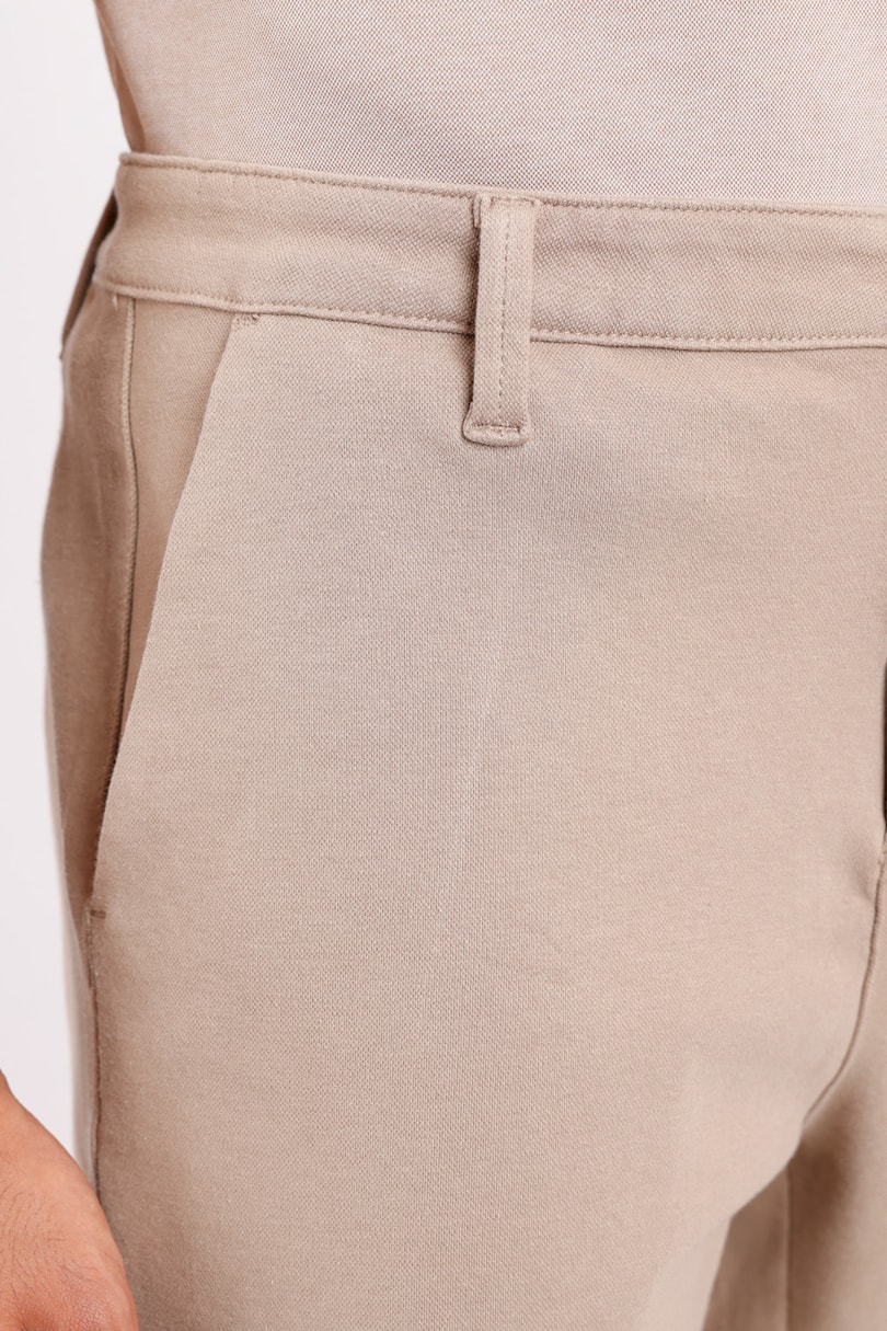 Bermuda Chino Color Comfort Cáqui