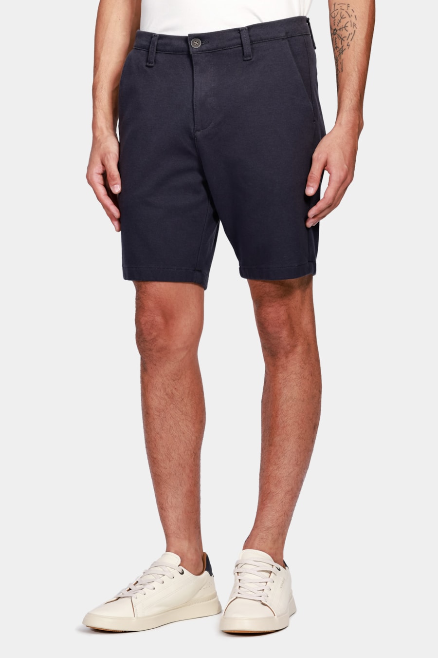 Bermuda Chino Color Comfort Chumbo — foto 1 de 5