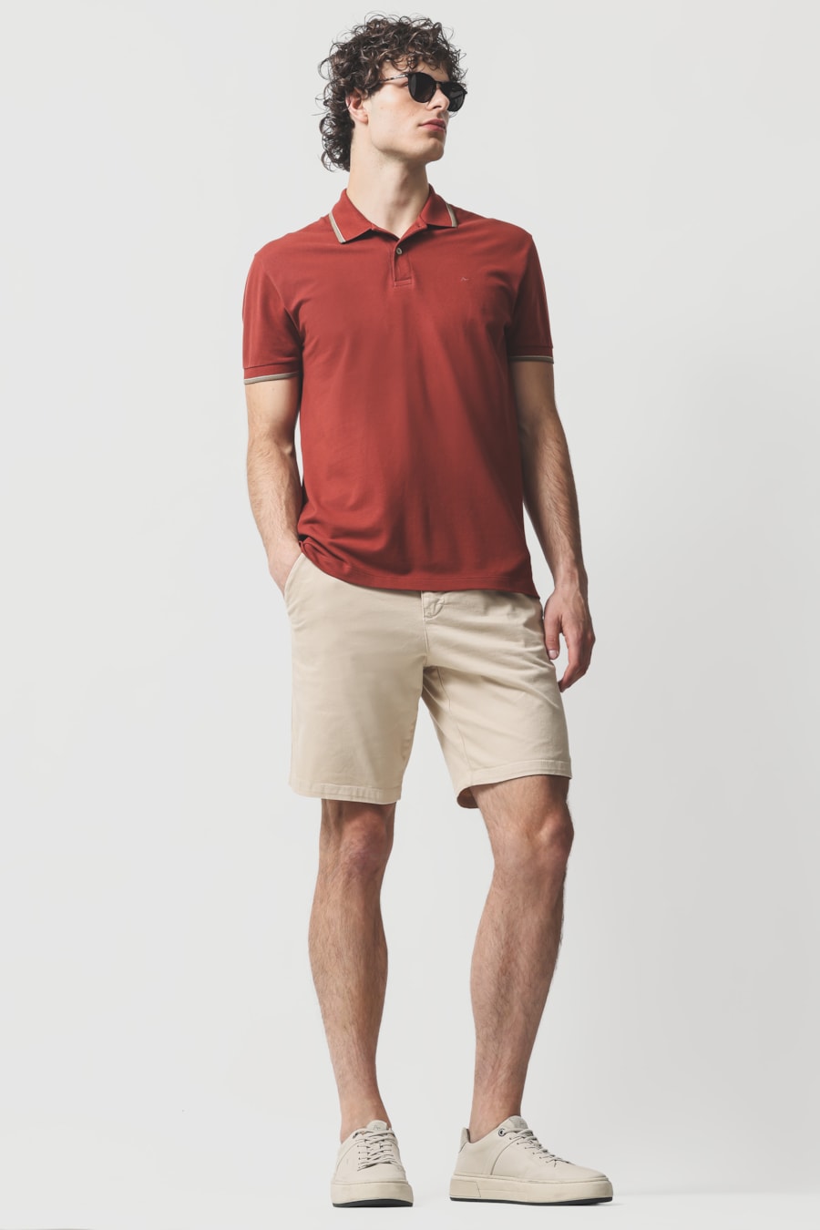 Bermuda Chino Color Essencial Areia 118 — foto 2 de 6