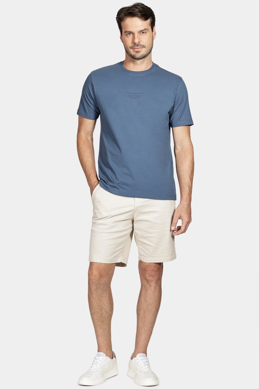 Bermuda Chino Color Essencial Areia — foto 2 de 7