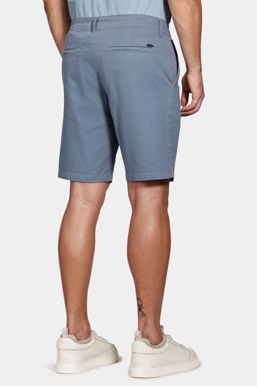 Bermuda Chino Color Essencial Azul Índigo — foto 5 de 6
