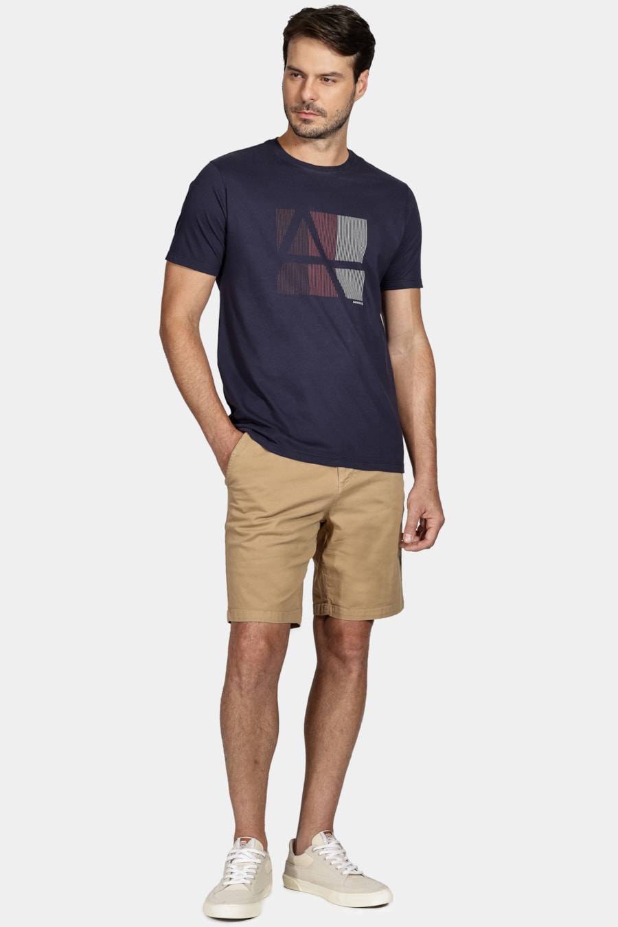 Bermuda Chino Color Essencial Cáqui — foto 2 de 7