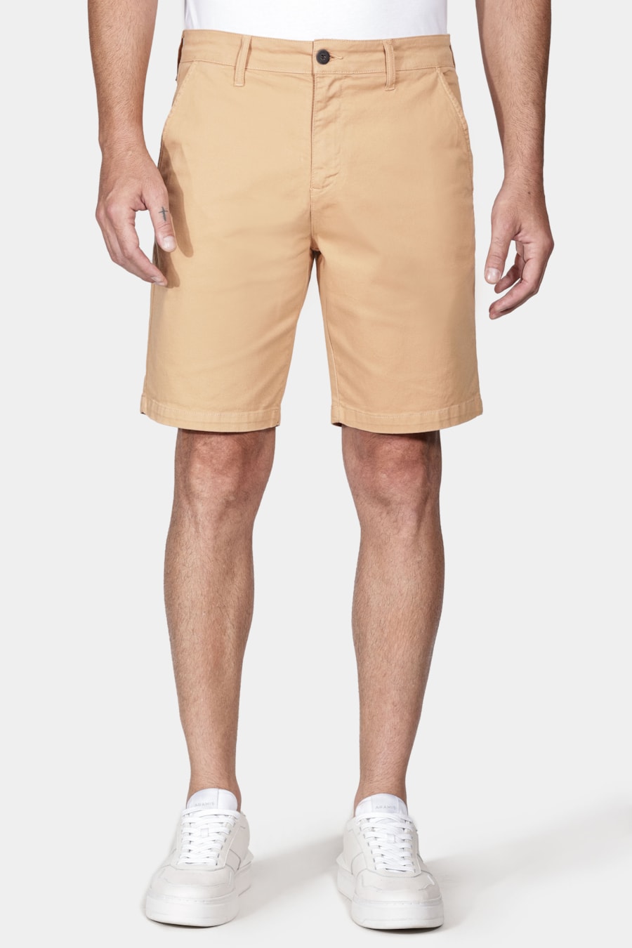 Bermuda Chino Color Essencial Caramelo — foto 1 de 6