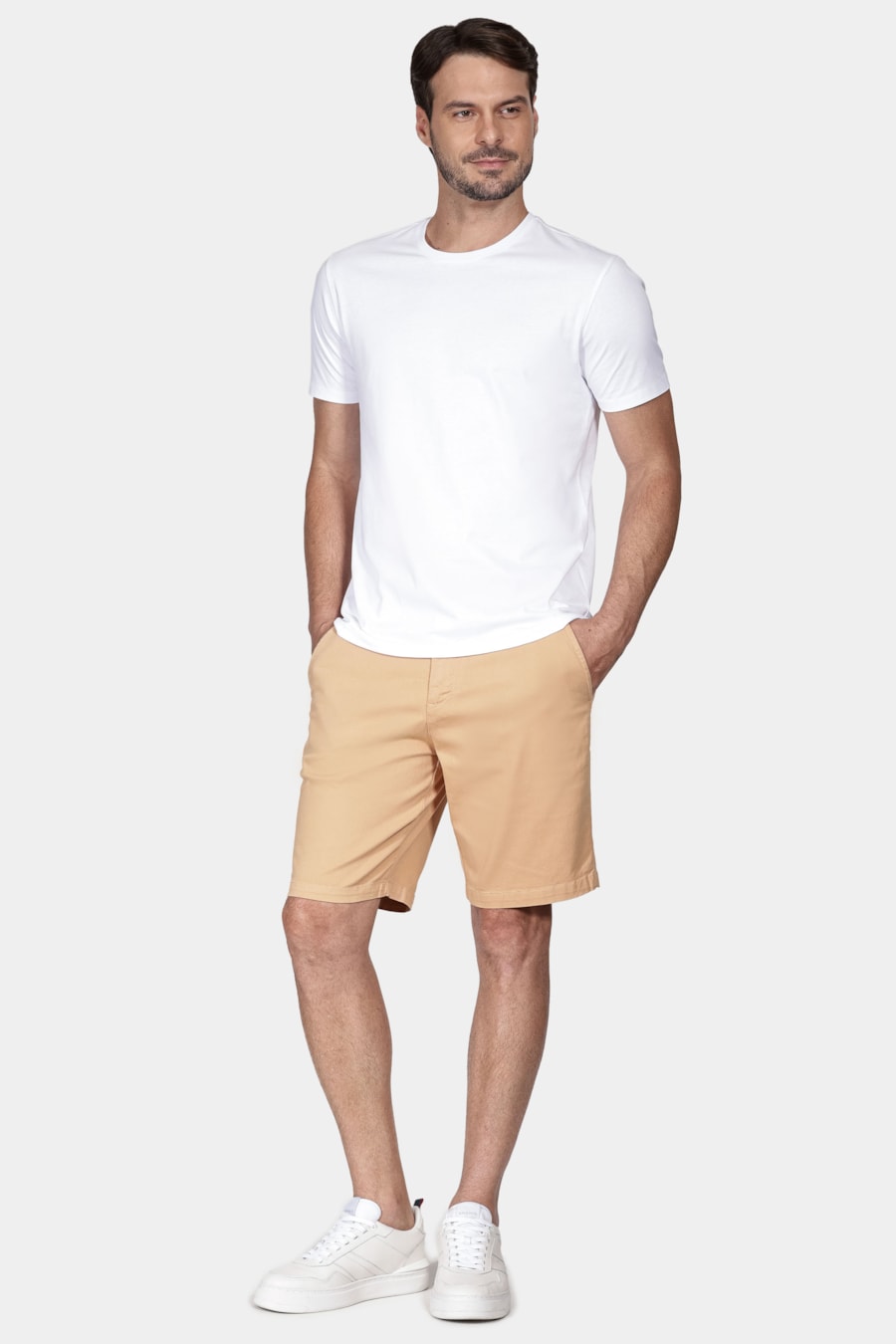 Bermuda Chino Color Essencial Caramelo — foto 2 de 6