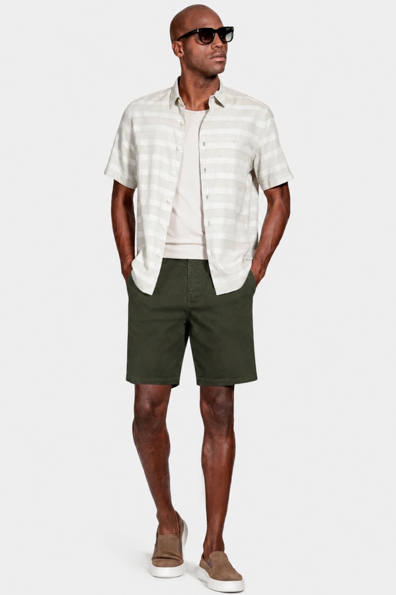 Bermuda Chino Color Essencial Cedro 117