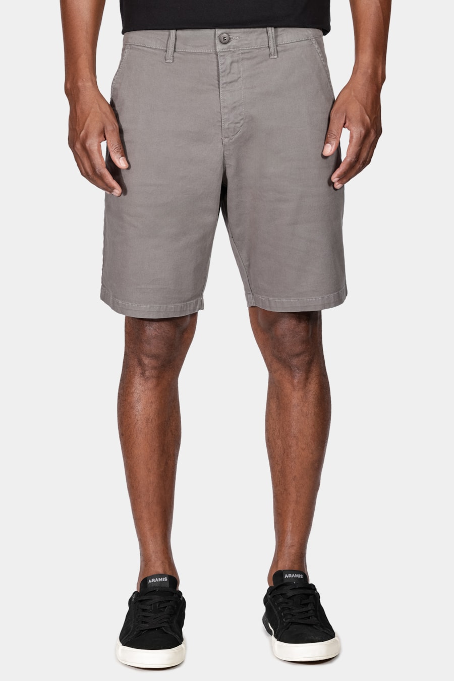 Bermuda Chino Color Essencial Chumbo — foto 1 de 6
