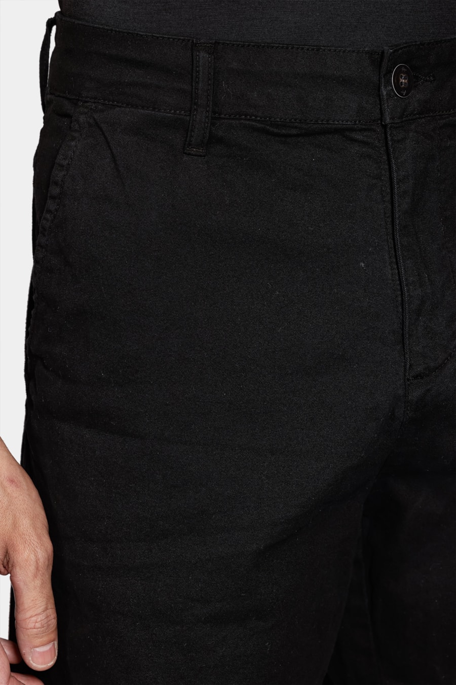 Bermuda Chino Color Essencial Preto — foto 3 de 6