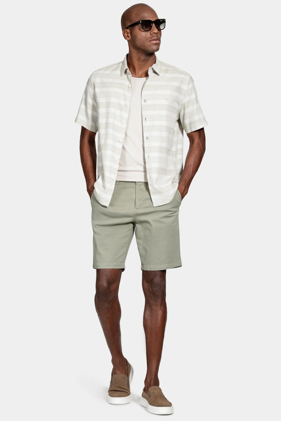 Bermuda Chino Color Essencial Selva 116 — foto 2 de 6