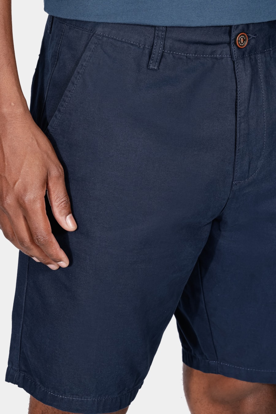 Bermuda Chino Color Kombat Marinho — foto 3 de 6