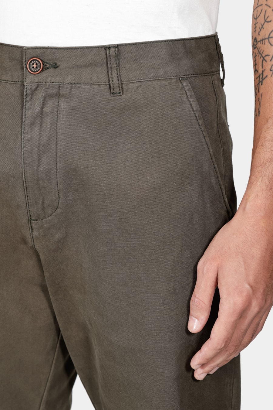 Bermuda Chino Color Kombat Verde Militar — foto 3 de 7