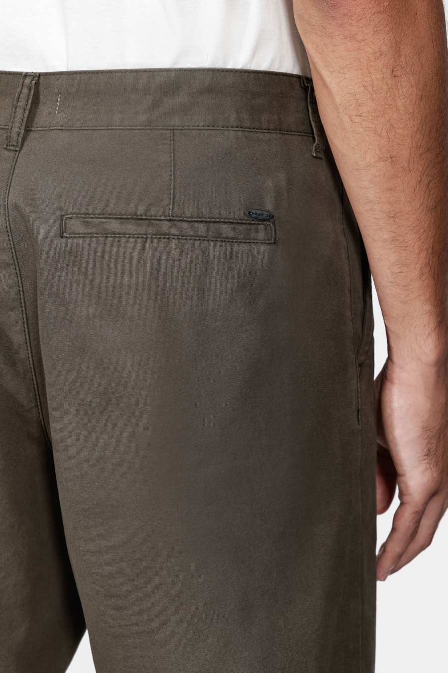 Bermuda Chino Color Kombat Verde Militar — foto 4 de 7