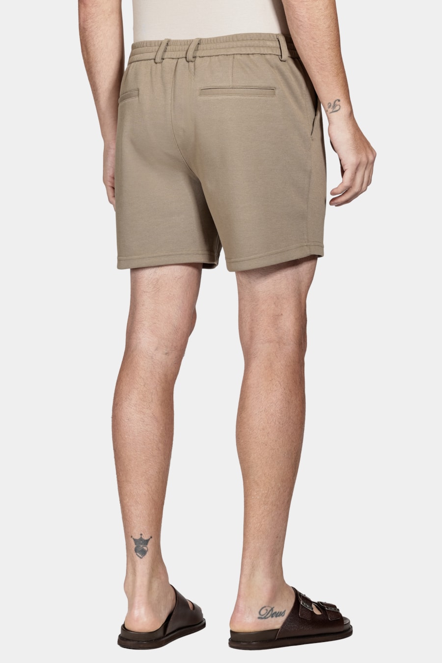 Bermuda Chino Comfort Knit Textura Caqui — foto 5 de 6