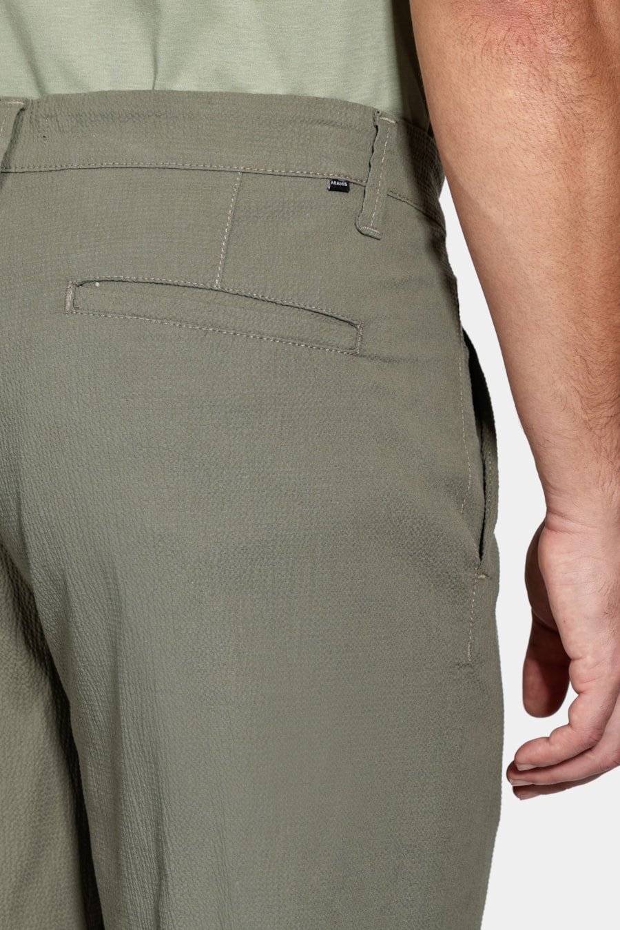 Bermuda Chino Curta Seersucker Verde Militar — foto 4 de 6
