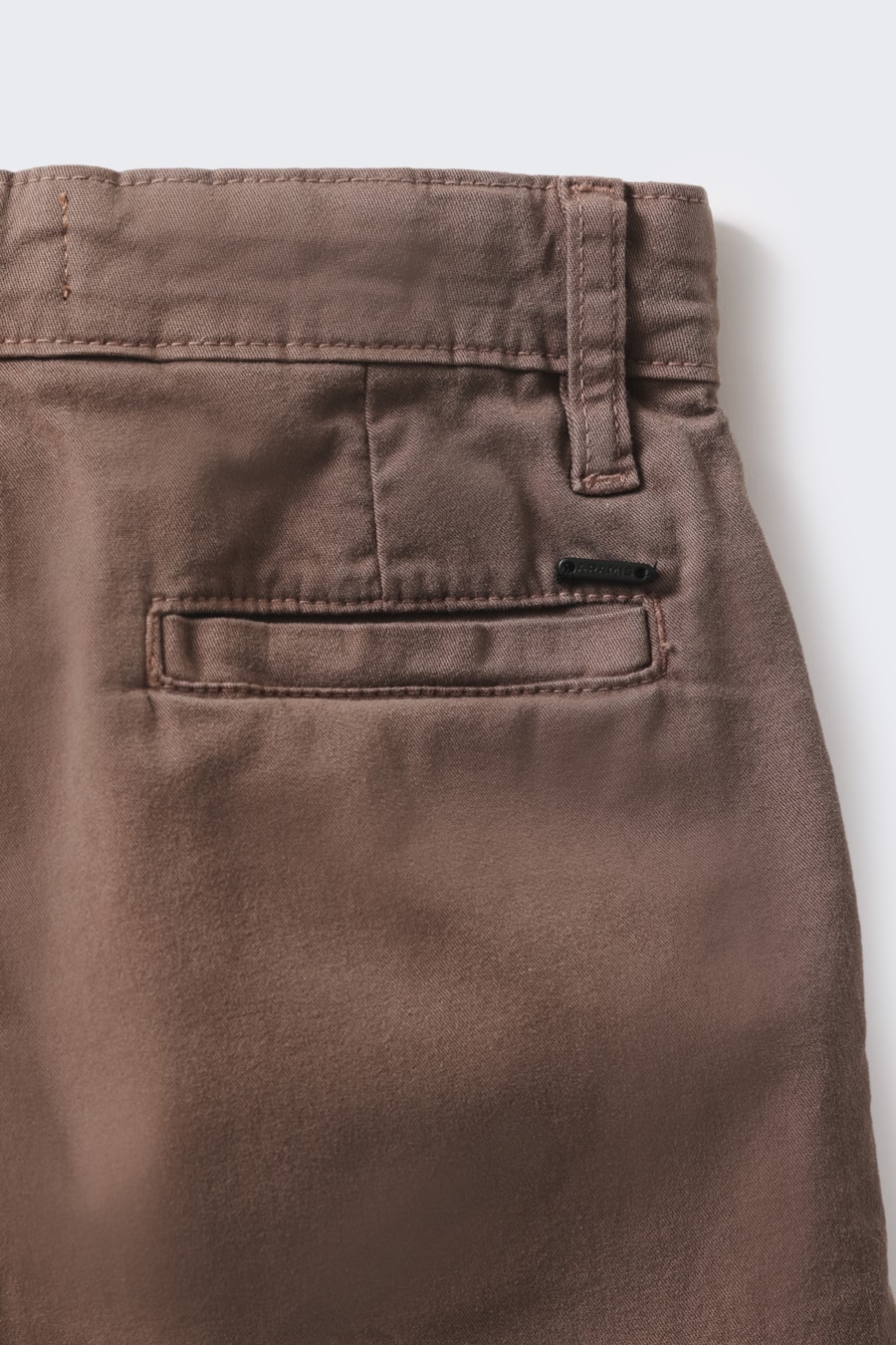 Bermuda Chino Infantil Bolso Reto Caqui — foto 4 de 5