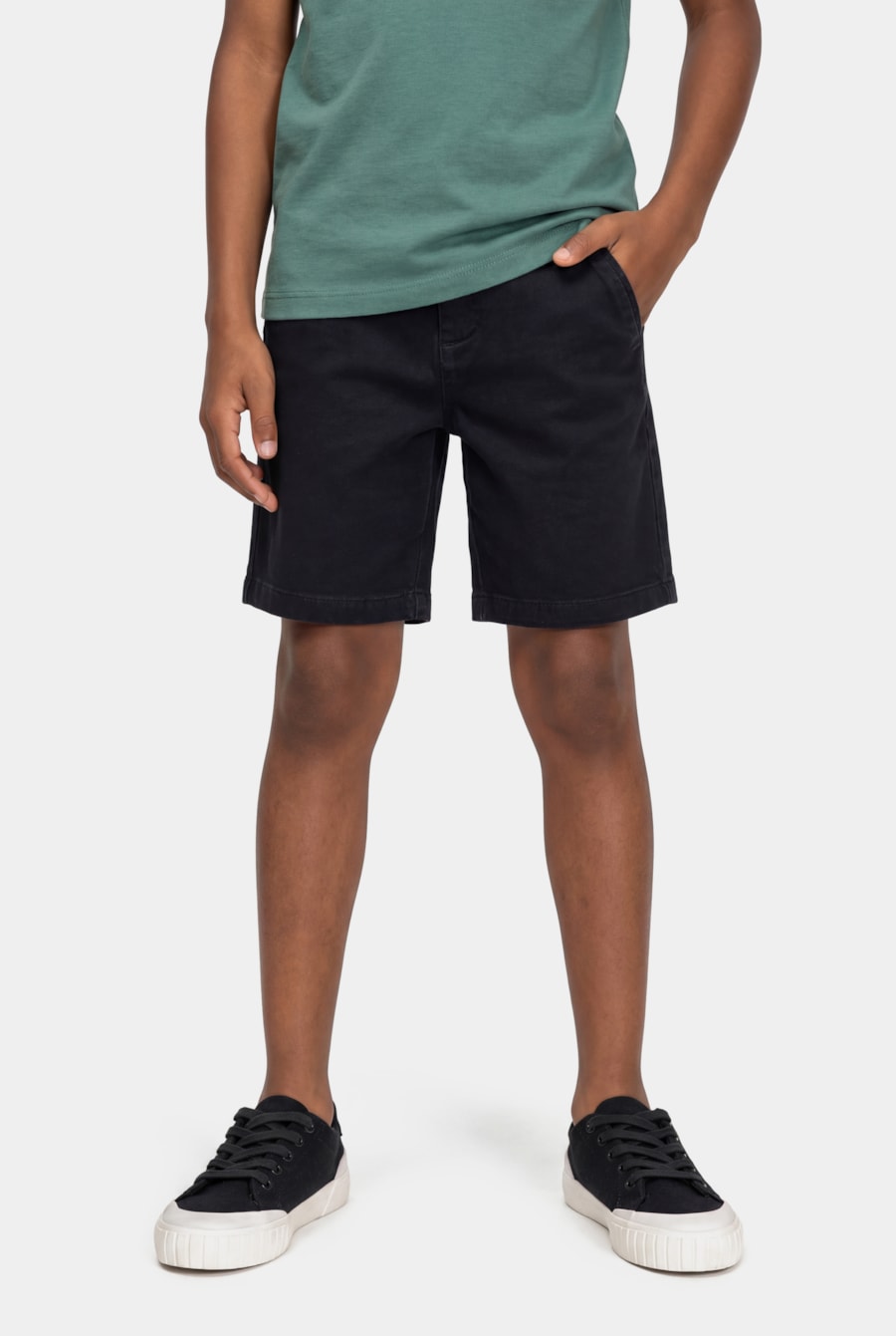 Bermuda Chino Infantil Color Sarjada Preto - Não Ativar Mostruário — foto 1 de 4