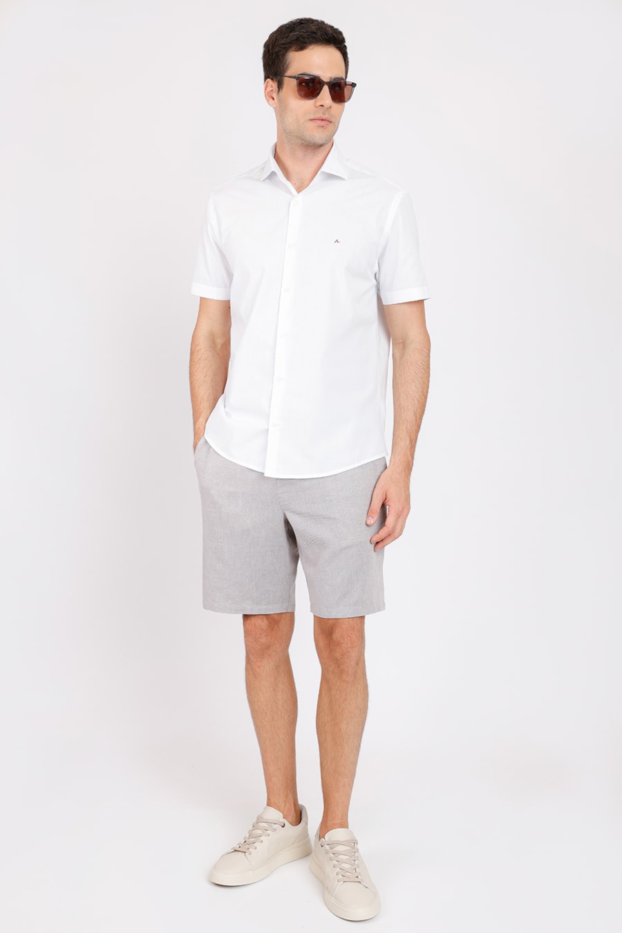 Bermuda Chino Nature Out (Pa) Cáqui — foto 2 de 5
