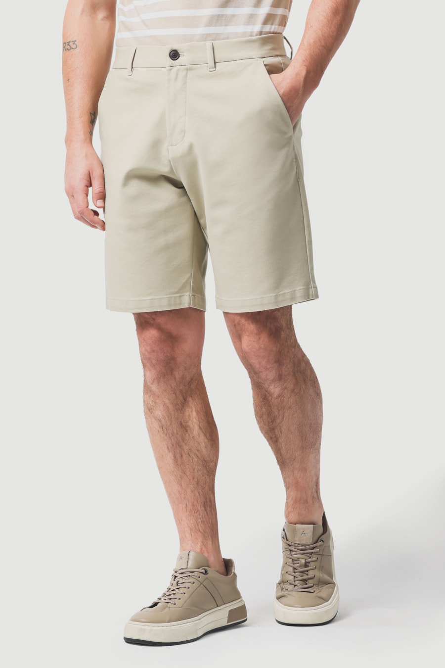 Bermuda Chino New Twill Blend Areia — foto 1 de 6