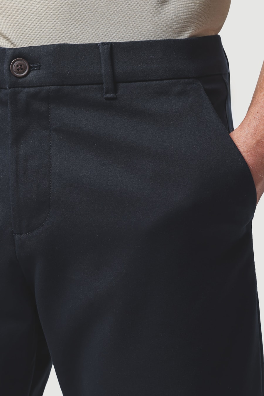 Bermuda Chino New Twill Blend Marinho — foto 3 de 6