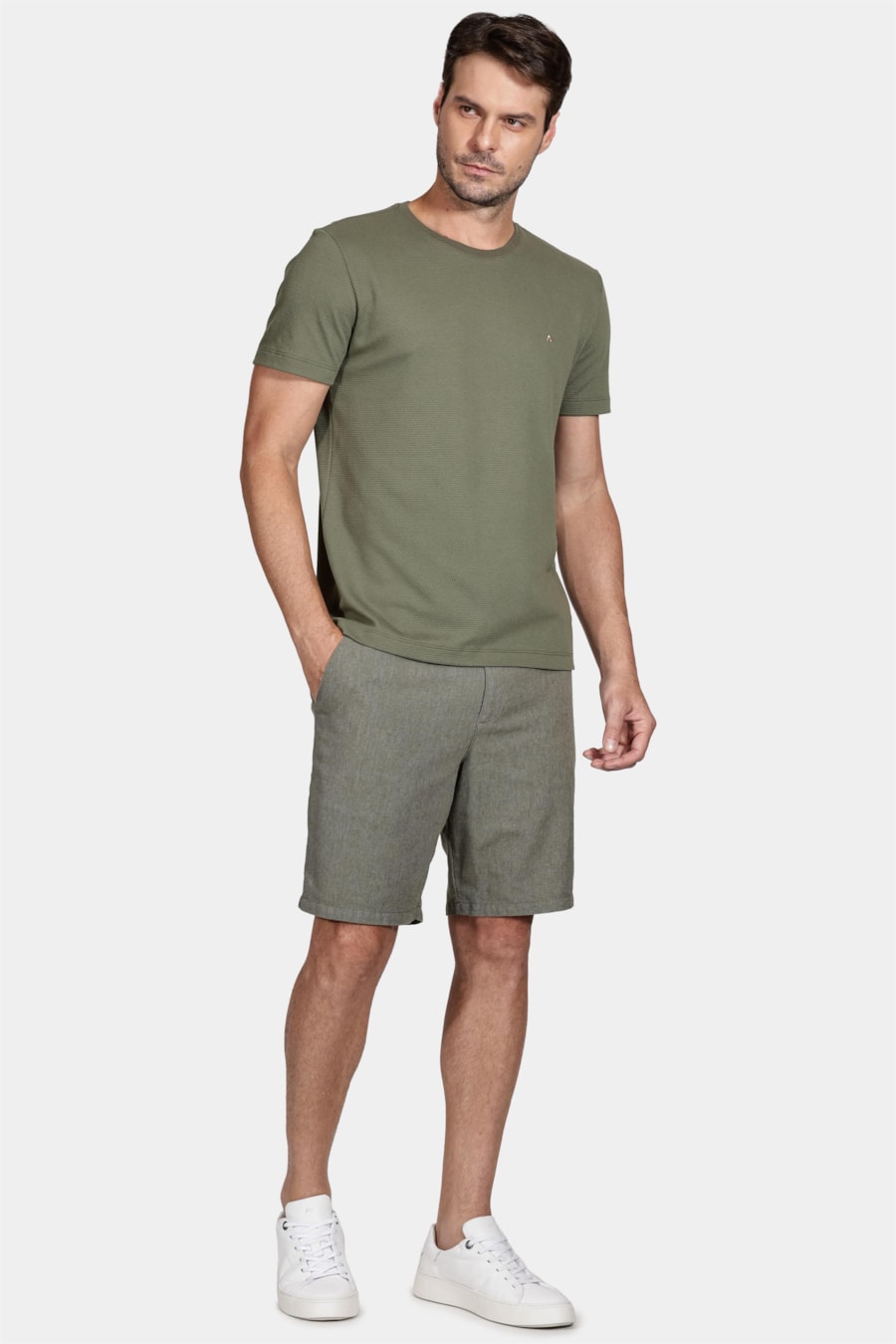 Bermuda Chino Oxford Out (Pa) Verde Militar — foto 2 de 5