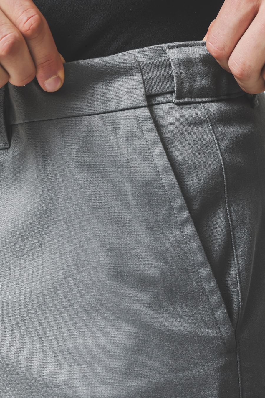 Bermuda Chino Premium Touch Moovex Cinza Escuro — foto 3 de 6