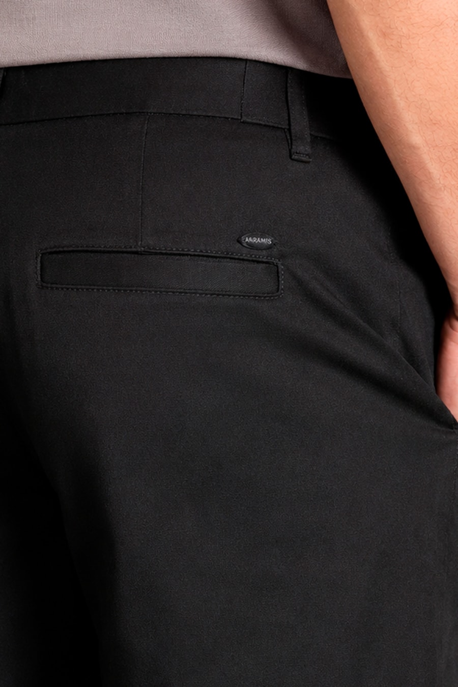 Bermuda Chino Premium Touch Moovex Preto — foto 4 de 6