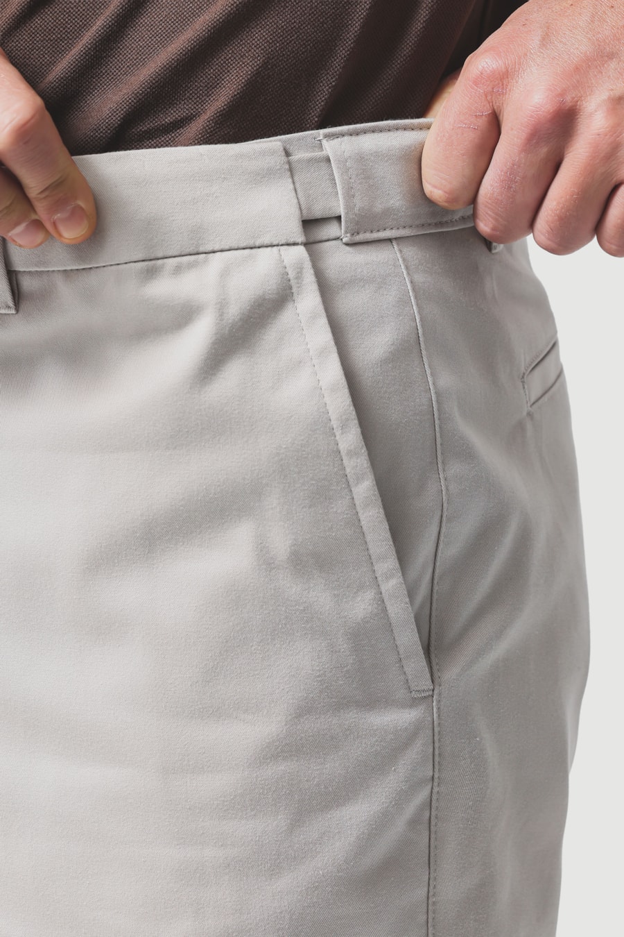 Bermuda Chino Premium Touch Moovexx Areia 118 — foto 3 de 6