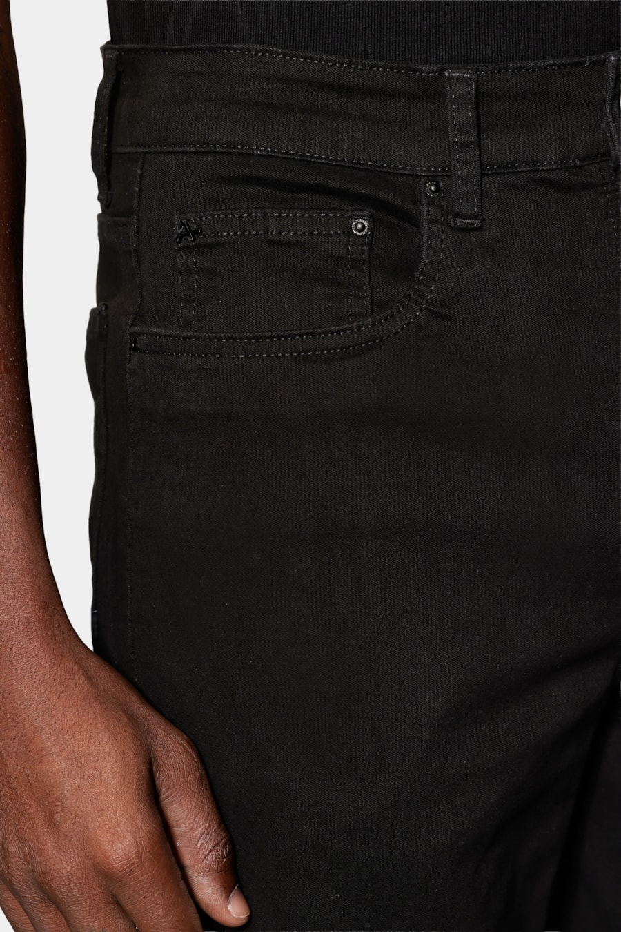 Bermuda Color Moulinê Liquid Repeller Preto — foto 3 de 6