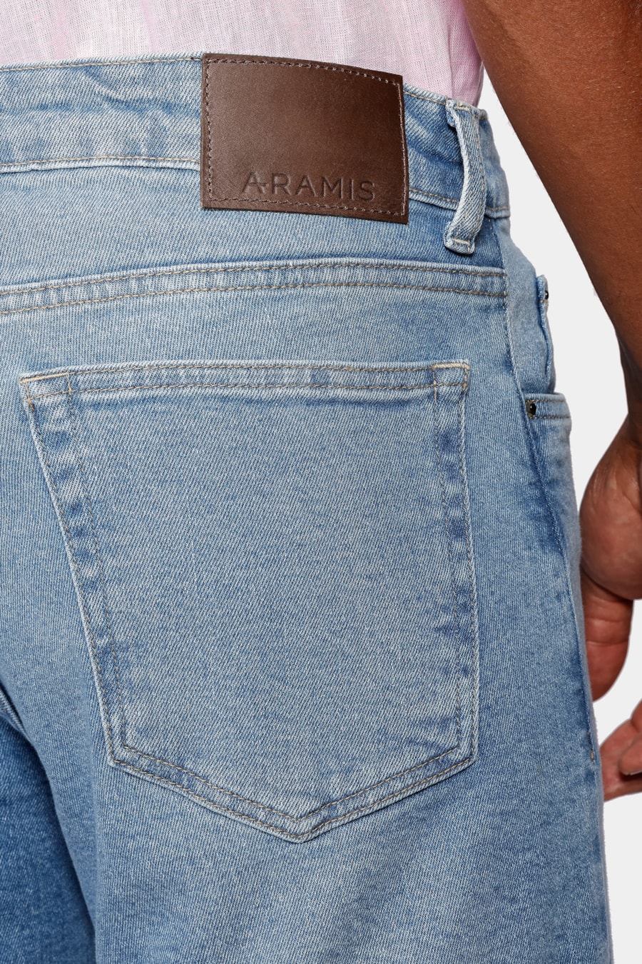 Bermuda Jeans Blue Delave Azul Claro — foto 4 de 5