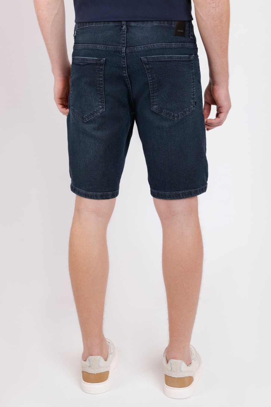 Bermuda Jeans Escura Estonada Azul Escuro — foto 3 de 3