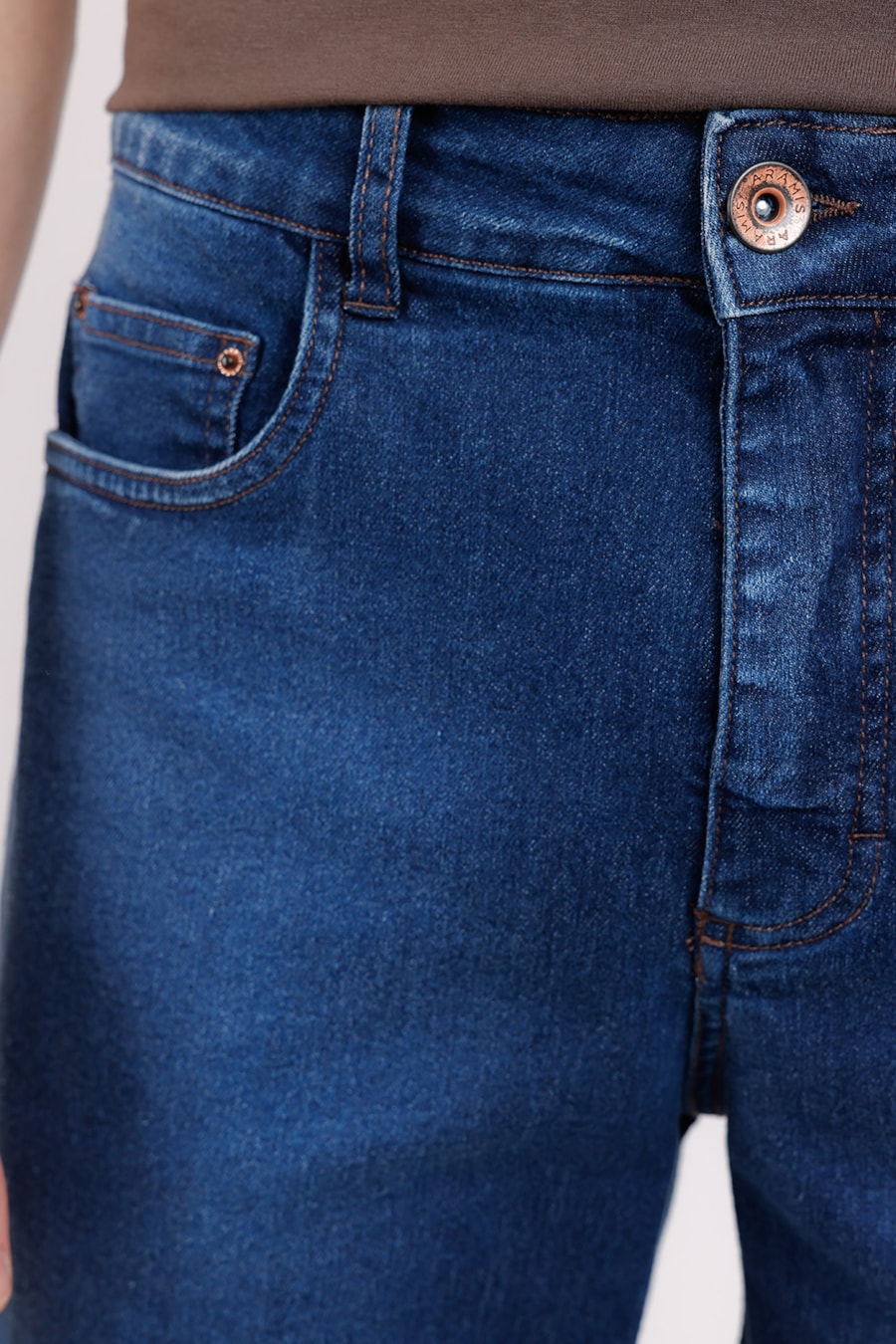 Bermuda Jeans Estonada Médio Azul Médio — foto 1 de 3