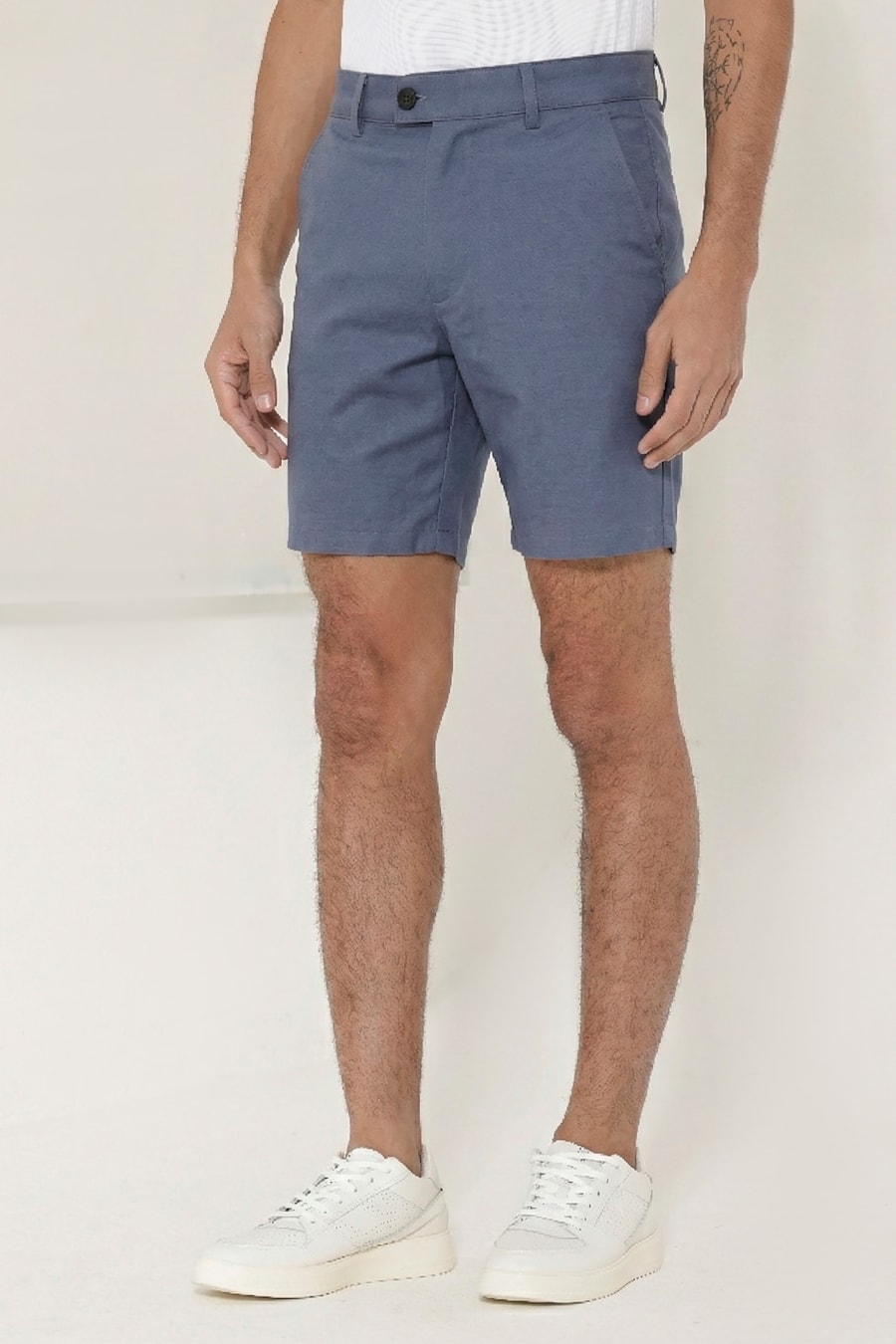 Bermuda Malha Chino Viscose Com Bolsos Azul Medio — foto 1 de 5