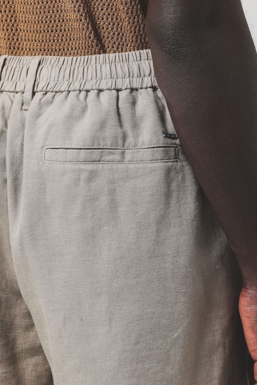 Bermuda Masculina Linho Meio Elástico Fendi 118 — foto 4 de 6