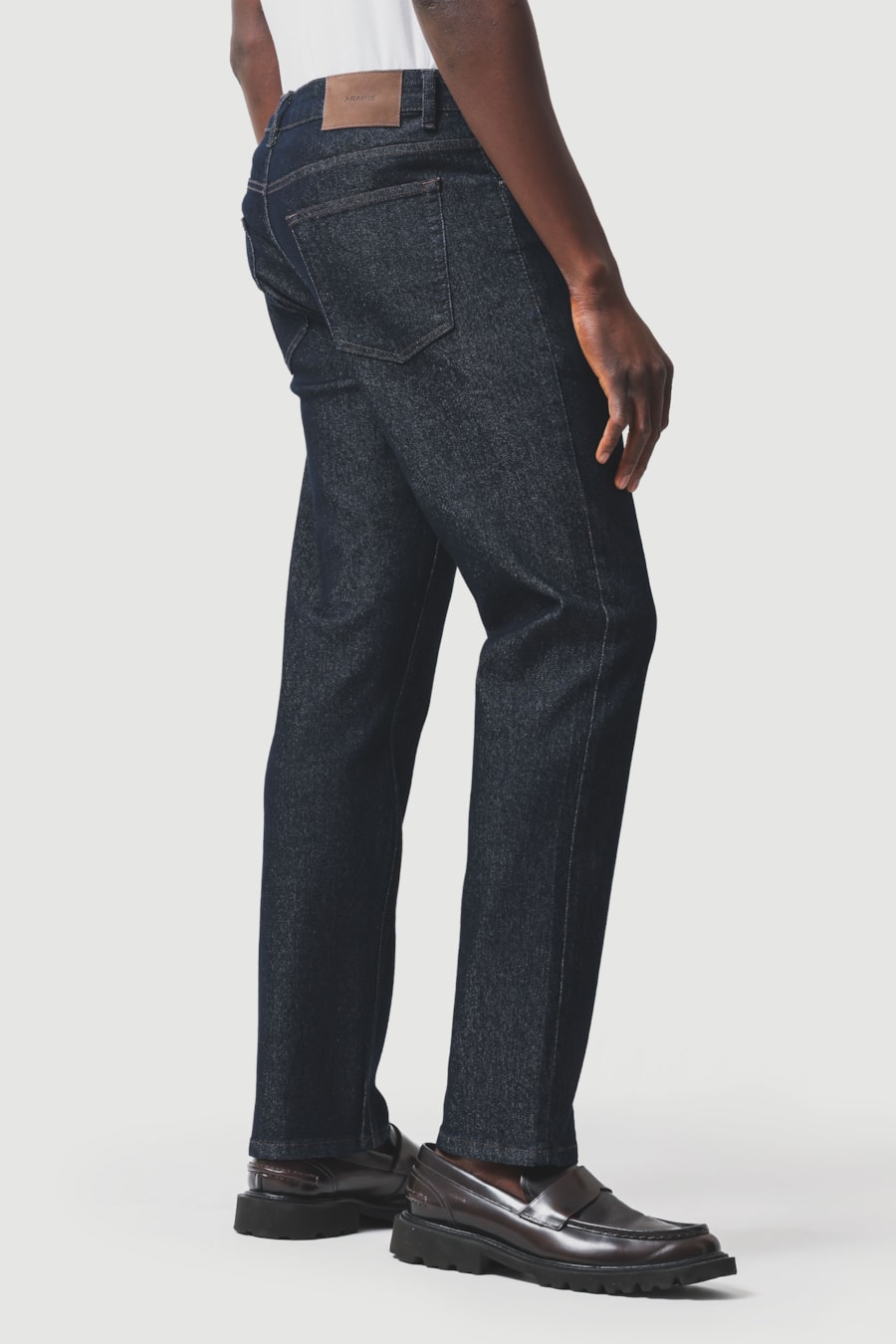 Caça Jeans Regular Amaciada Azul Escuro — foto 5 de 6