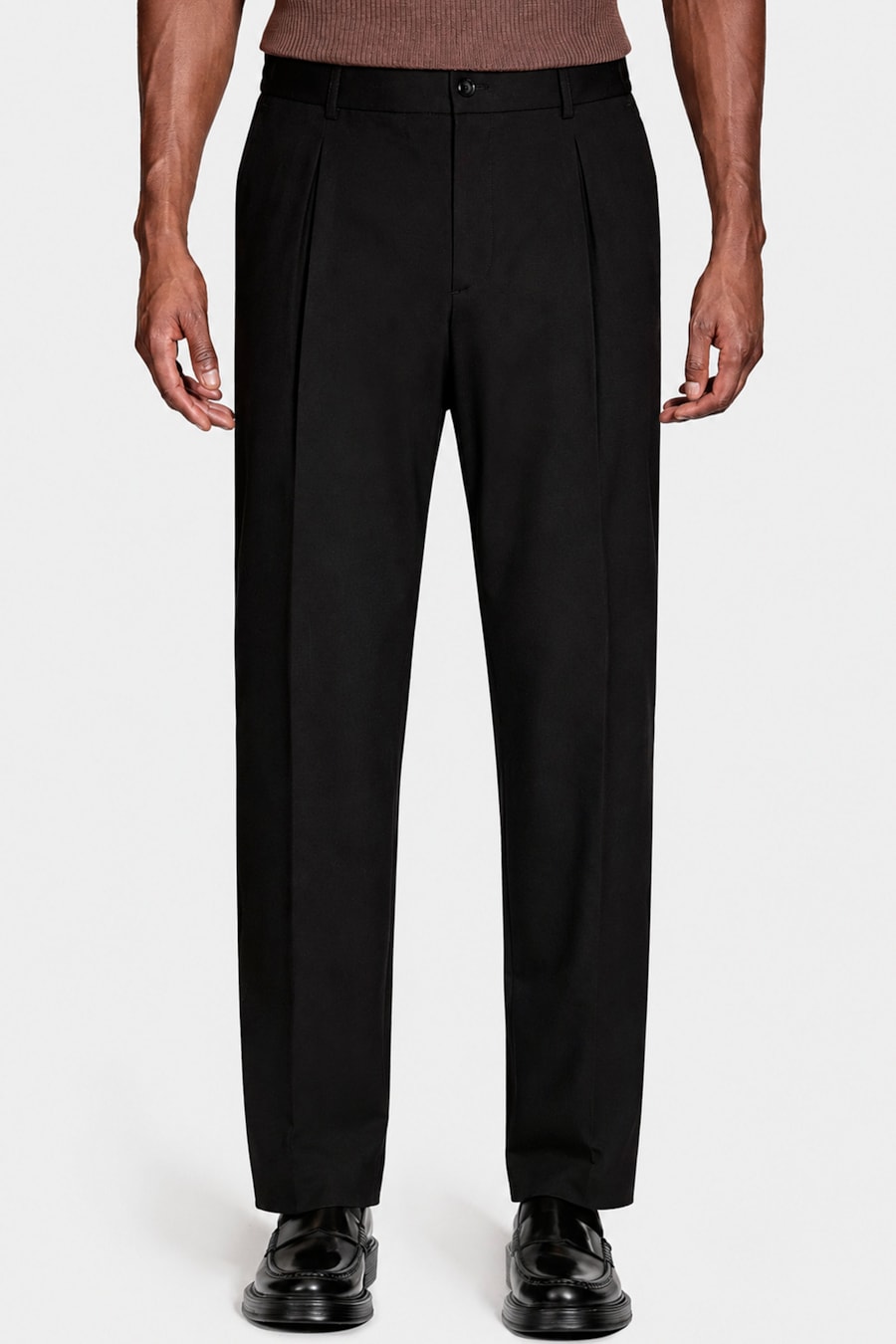 Calça Alfaiataria Cós Elástico e Bolsos Preto — foto 1 de 4