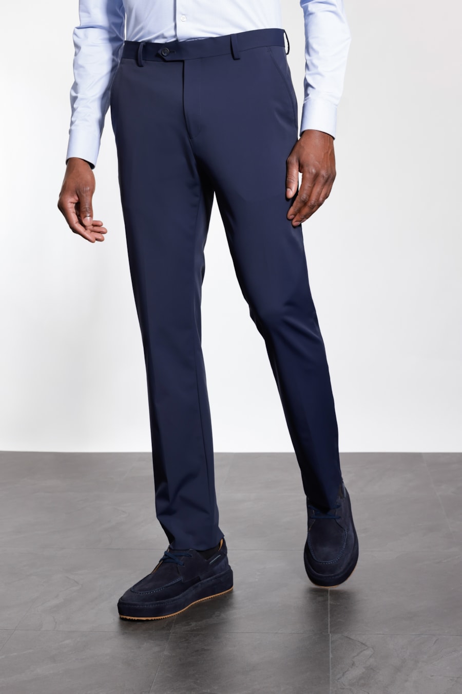 Calça Alfaiataria Tech Flex Slim Marinho Escuro — foto 1 de 6