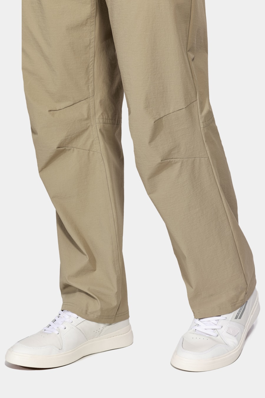 Calça Ampla Tecnológica Off Black Cáqui — foto 4 de 5