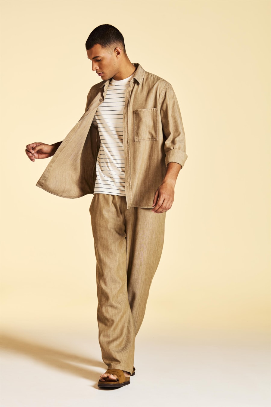Calça Chino Algodão Ampla Rustica Caqui — foto 7 de 7