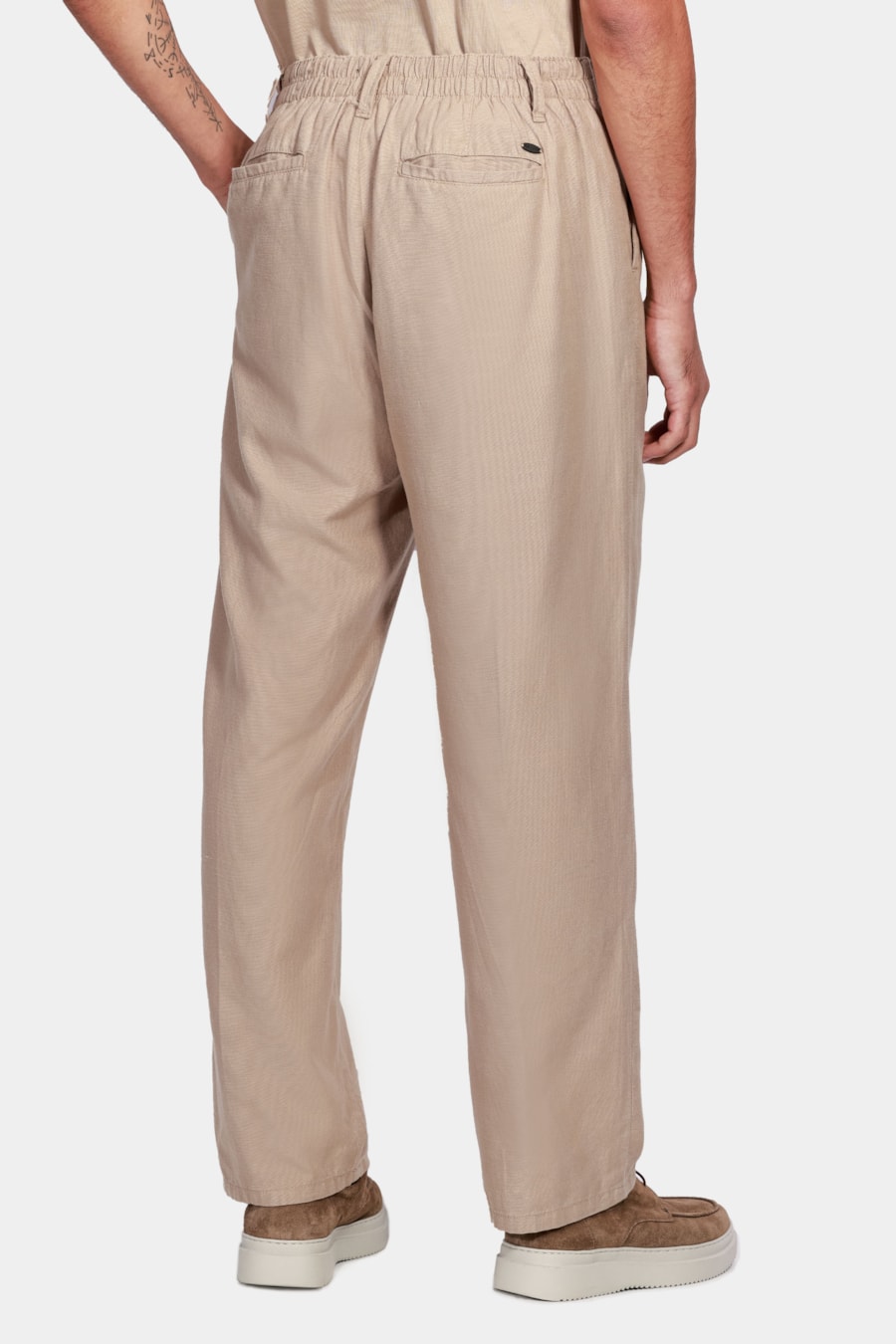 Calça Chino Ampla Blend Premium Cáqui — foto 5 de 5