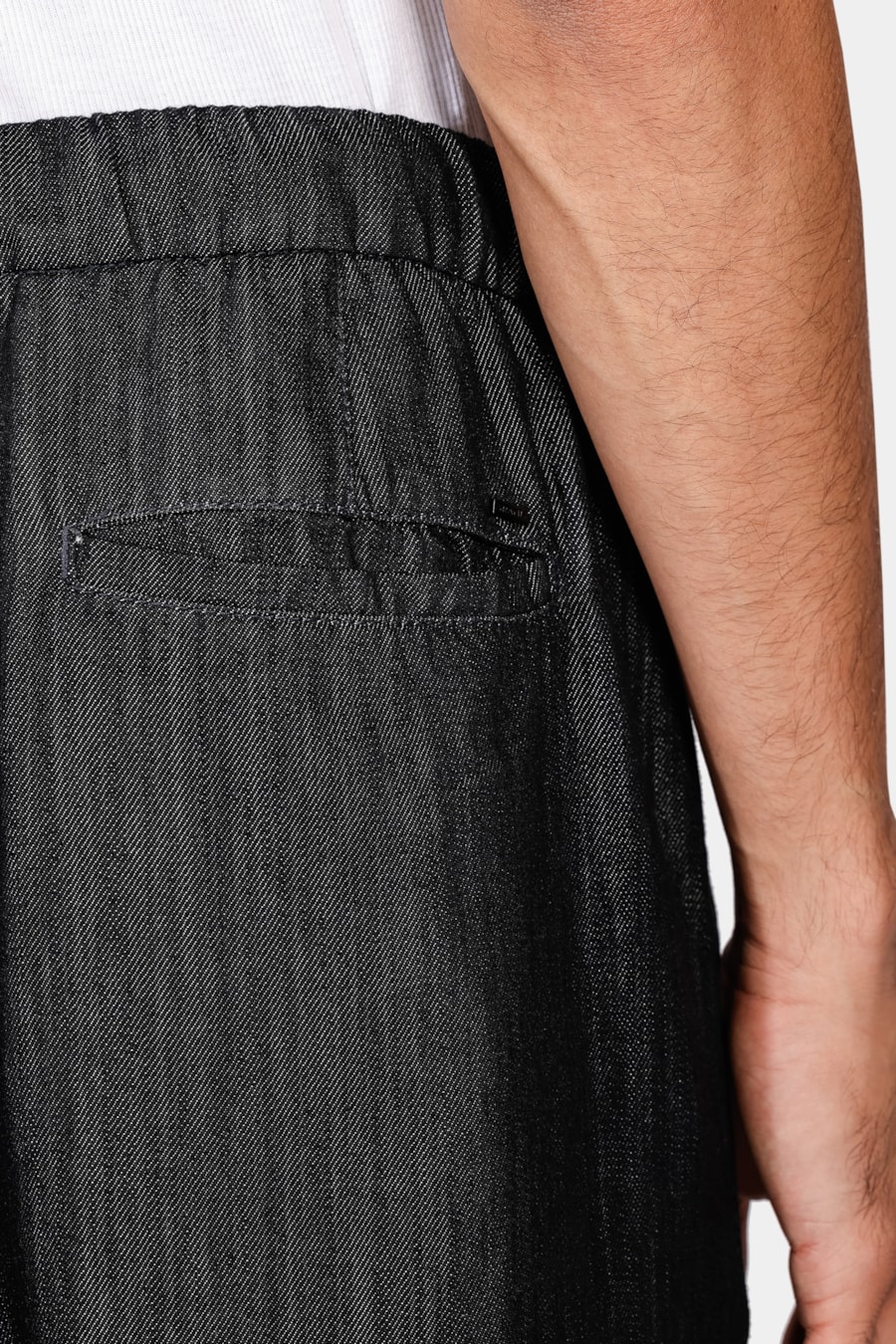 Calça Chino Ampla em Blend de Liocel Azul Escuro — foto 4 de 5